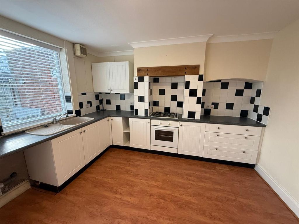 Property photo 3 of 9 Kitch Rec.Jpeg