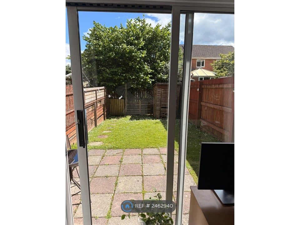 Property photo 2 of 11