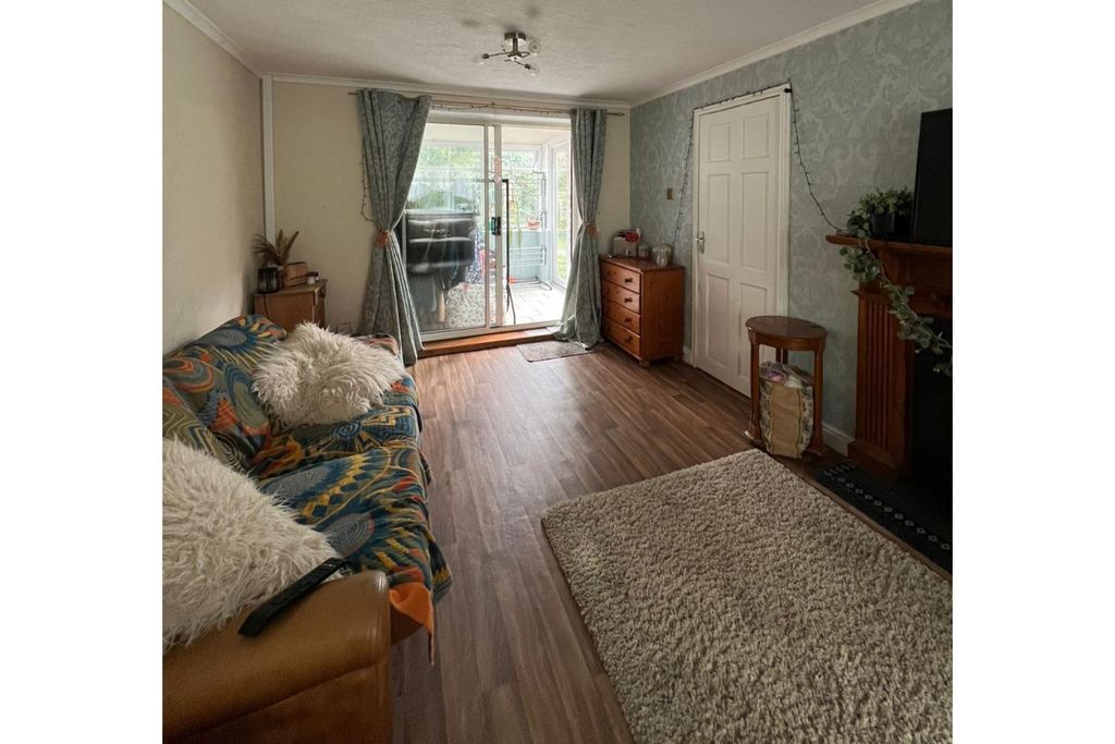 Property photo 3 of 19