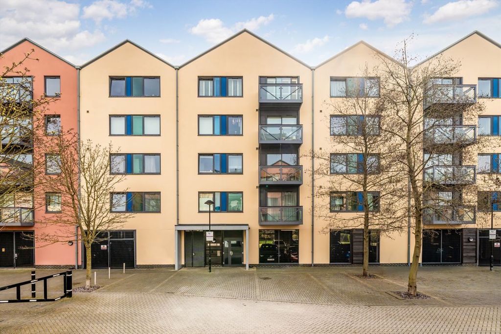 Property photo 1 of 4