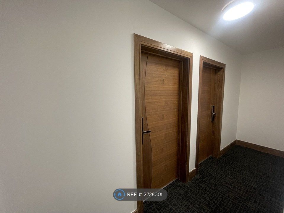 Property photo 2 of 13 Entrance To Flat