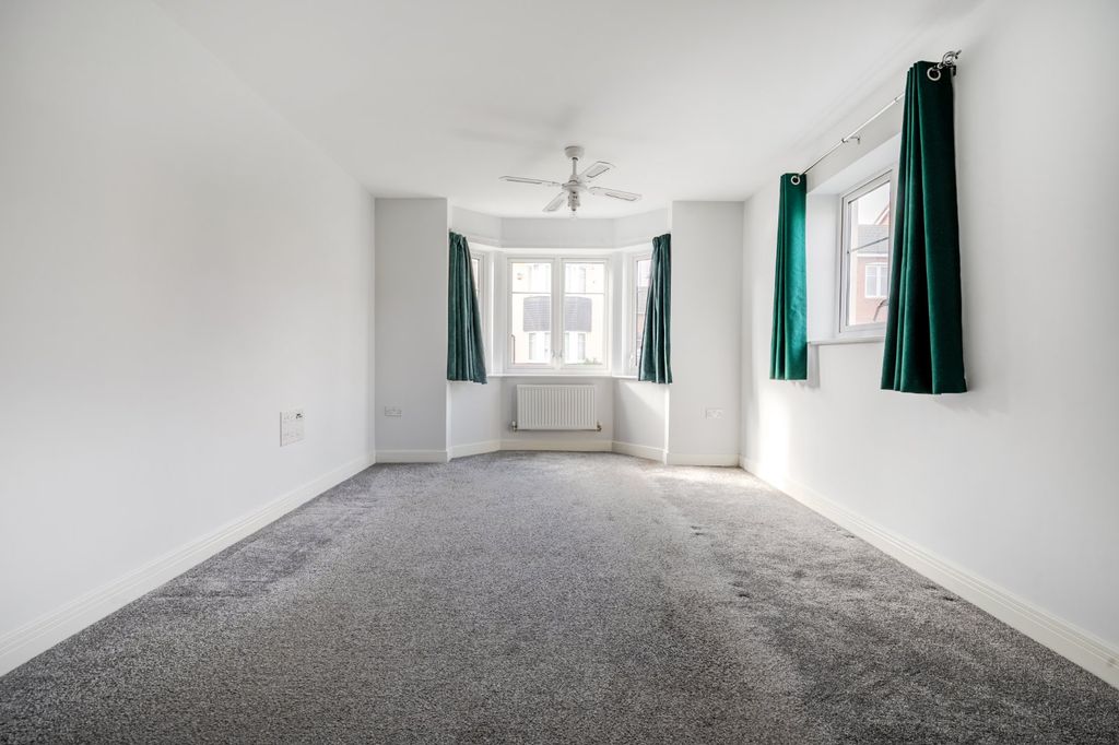 Property photo 3 of 19 Reception Room