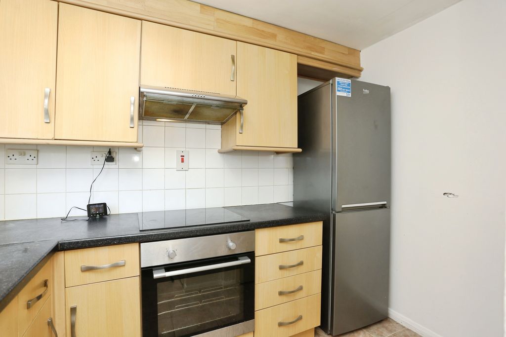 Property photo 3 of 15