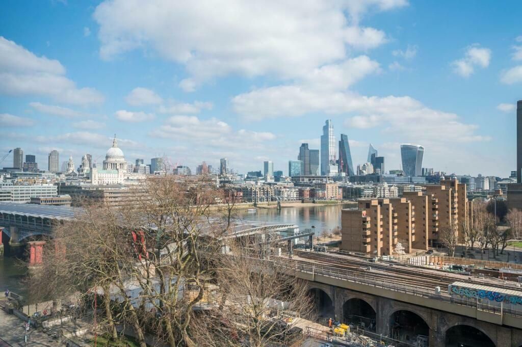 Property photo 3 of 18 247181_Oneblackfriars_Img_09_0000.Jpeg