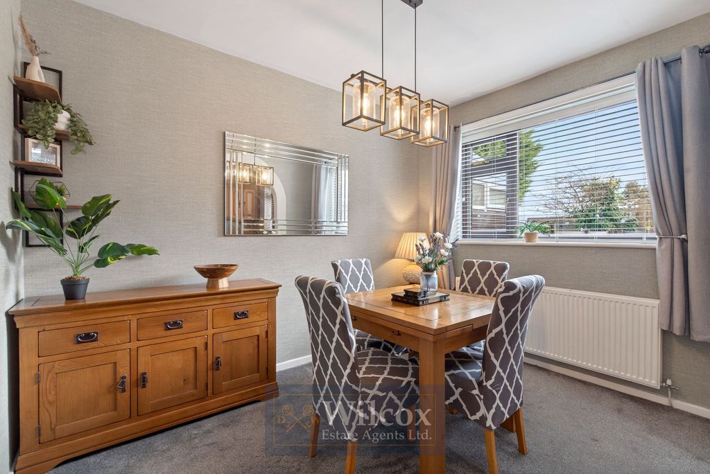 Property photo 3 of 26