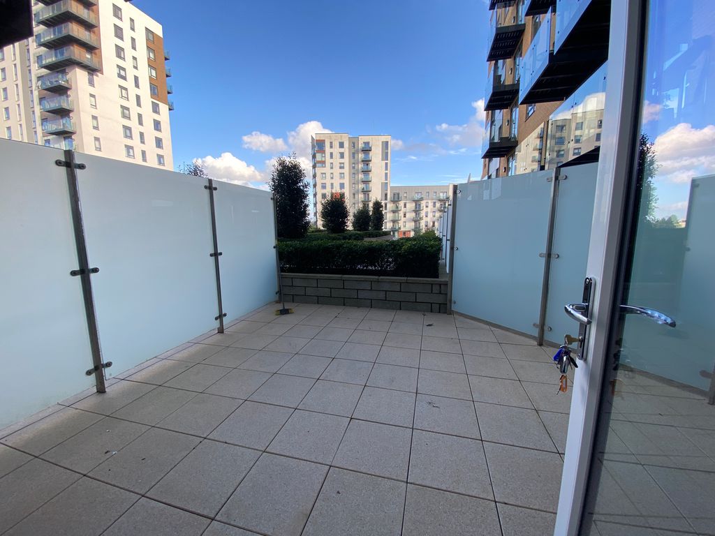 Property photo 3 of 9 Photo 2