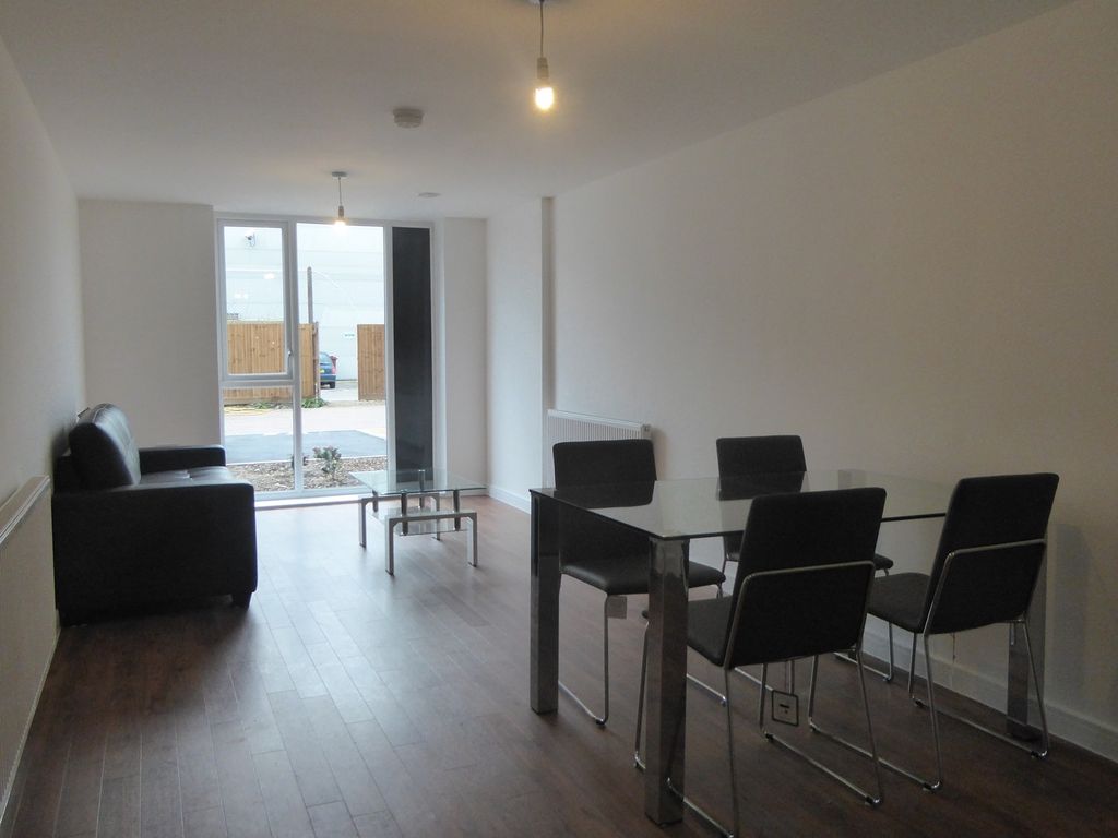 Property photo 2 of 7 Living/Dining Area