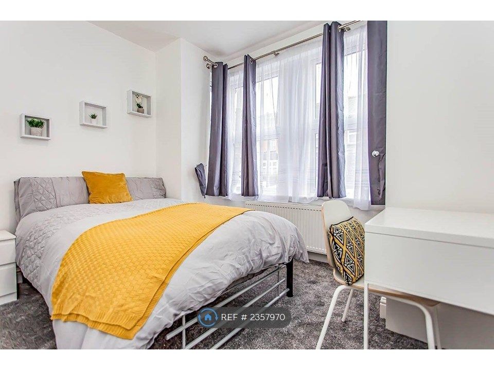 Property photo 1 of 3