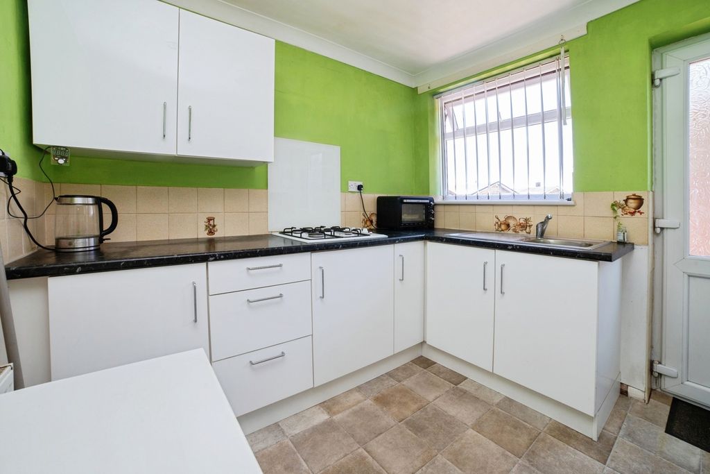 Property photo 3 of 17 Pbox-Img.Jpg