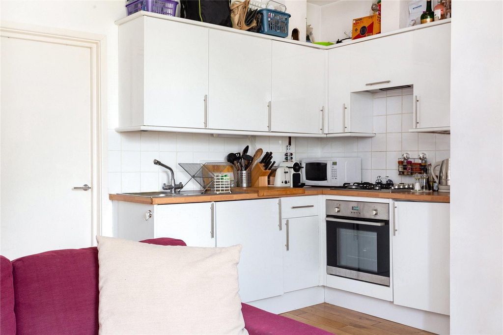 Property photo 2 of 5