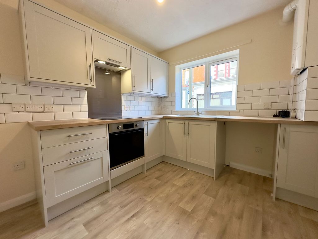 Property photo 2 of 12 Photo 11