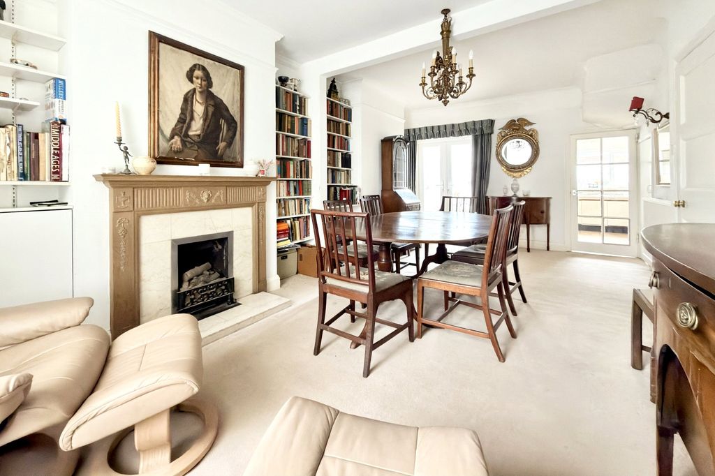 Property photo 3 of 14 Picture No. 06