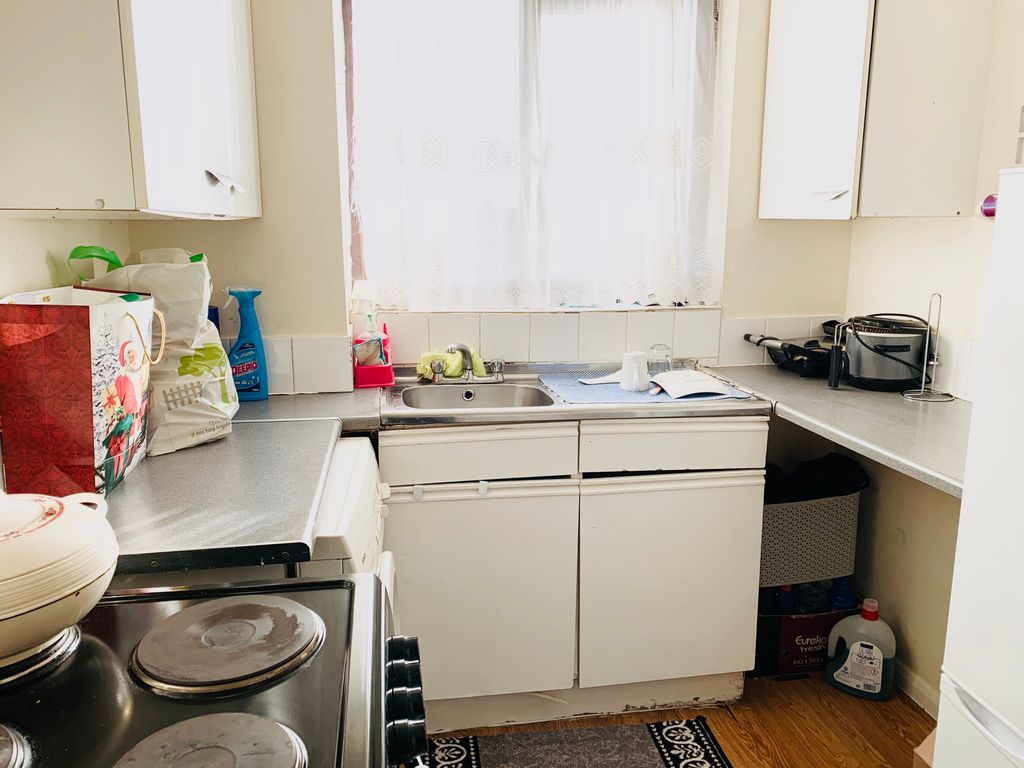 Property photo 3 of 6