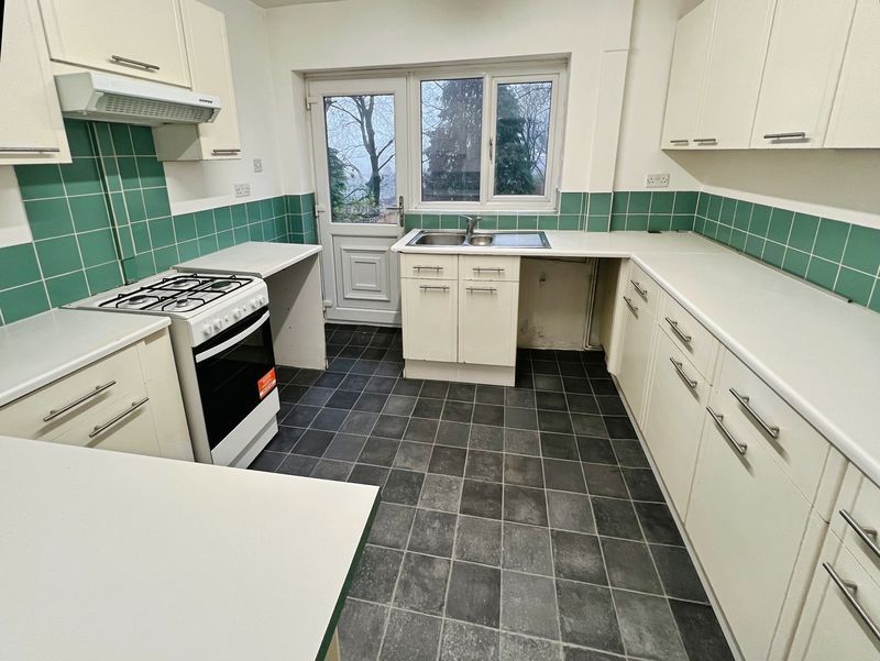 Property photo 3 of 15 Kitchen