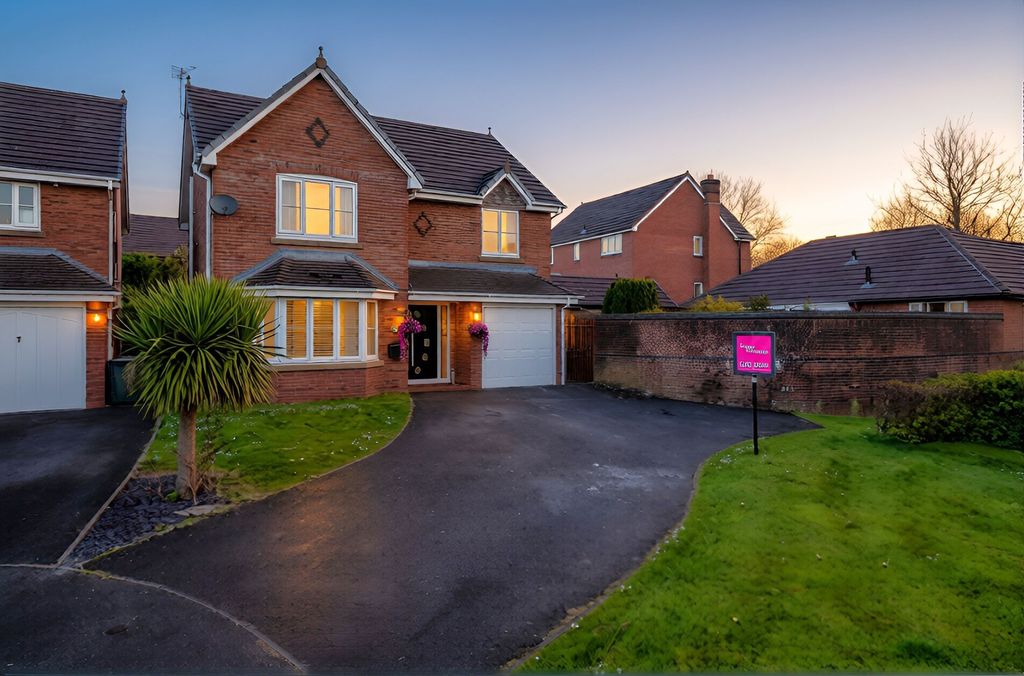 Property photo 1 of 41