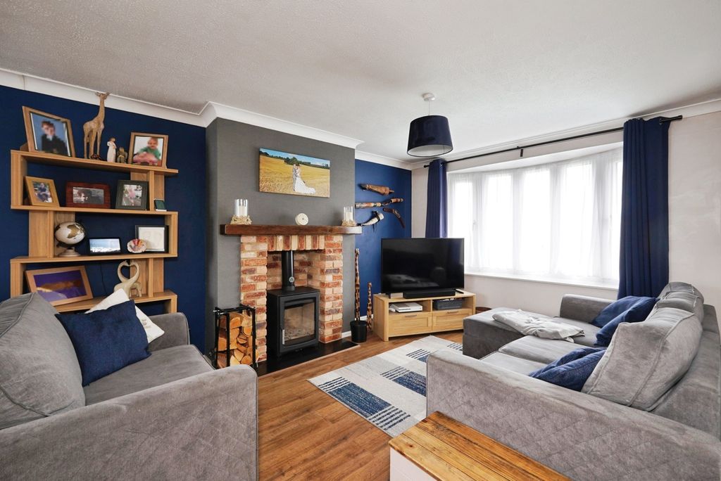 Property photo 3 of 15 Pbox-Img.Jpg