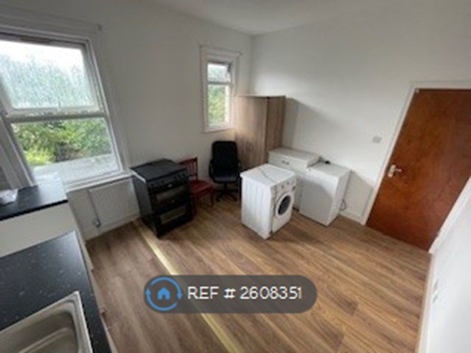 Property photo 2 of 4