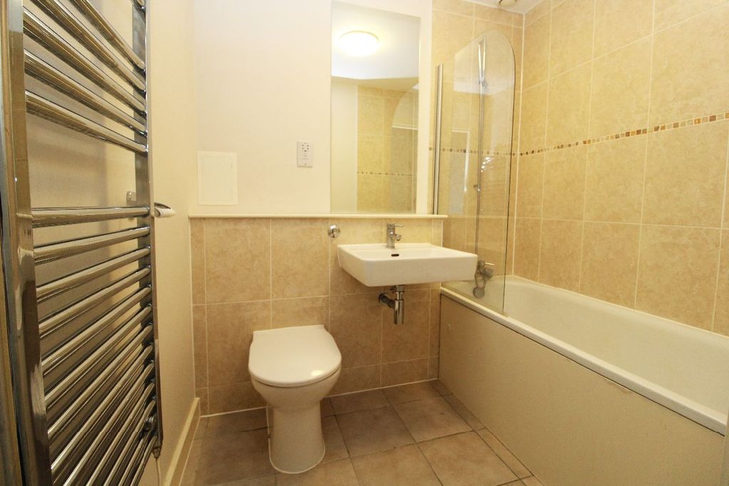 Property photo 3 of 8