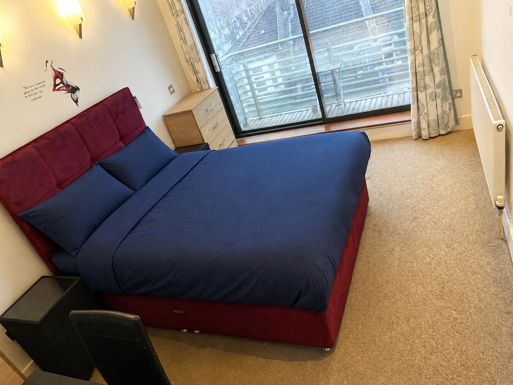 Property photo 3 of 4