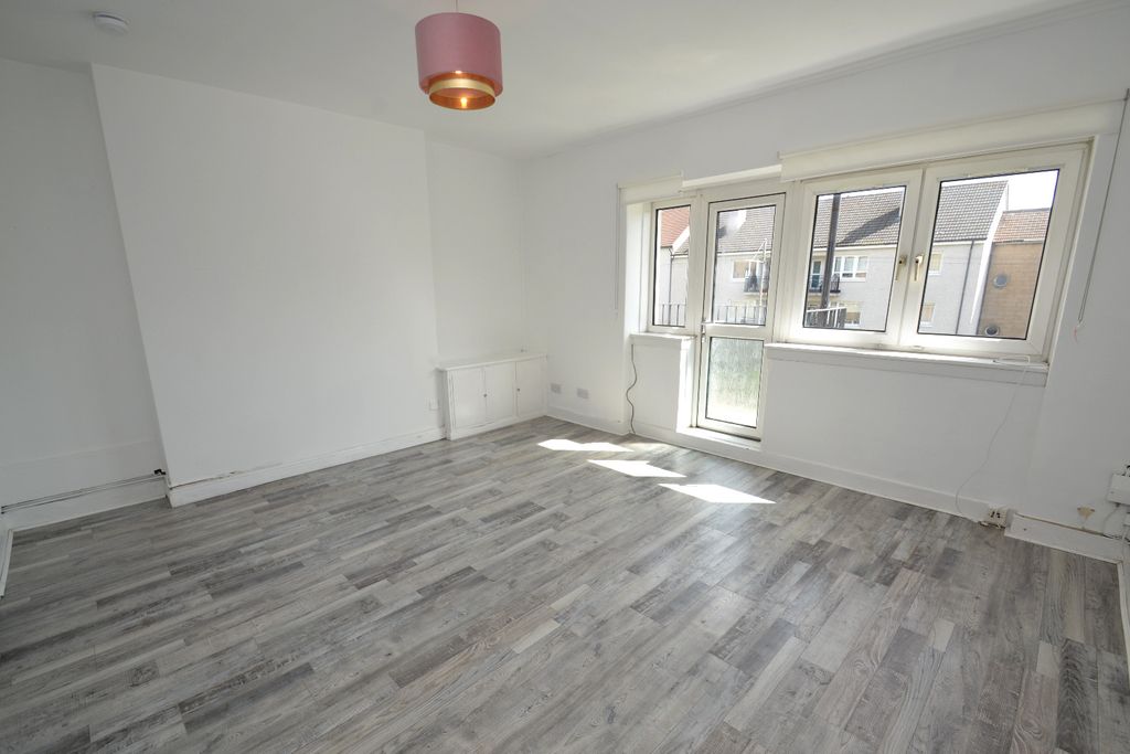 Property photo 2 of 19 4893024