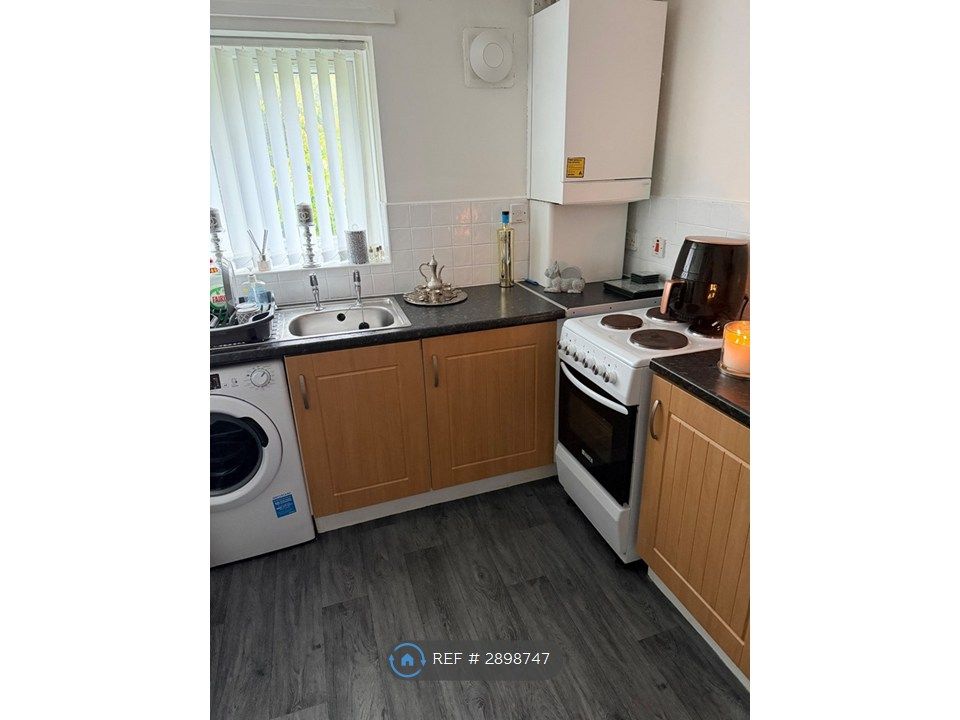 Property photo 3 of 3