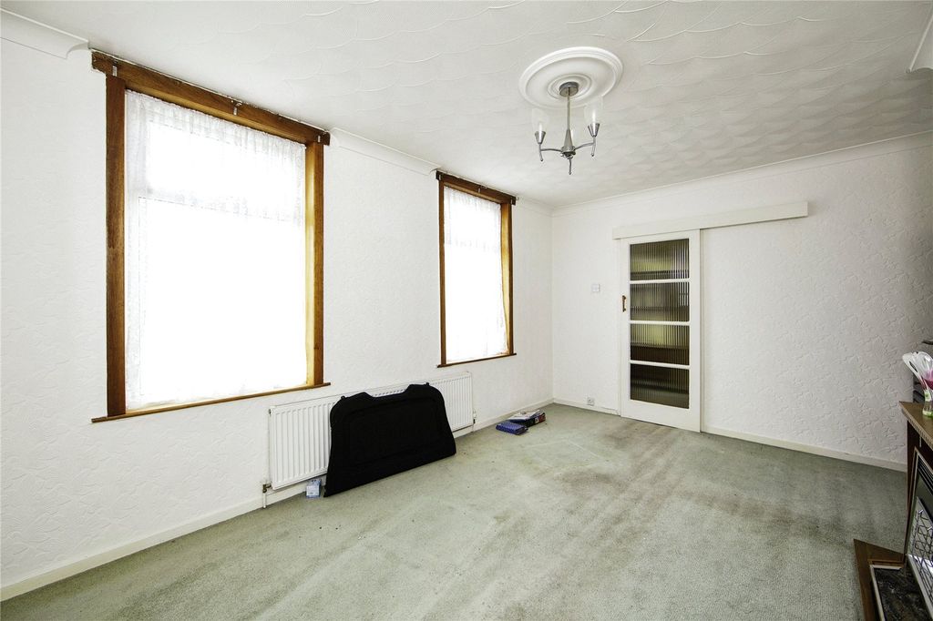 Property photo 2 of 8 Photography