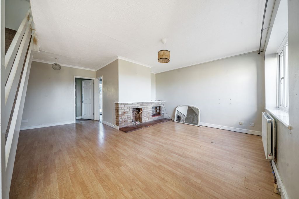 Property photo 2 of 12 Living Room/ Dining Room