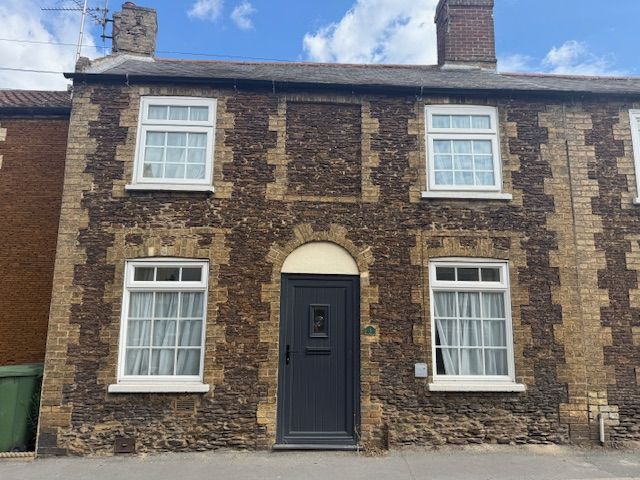 Property photo 1 of 10 Front