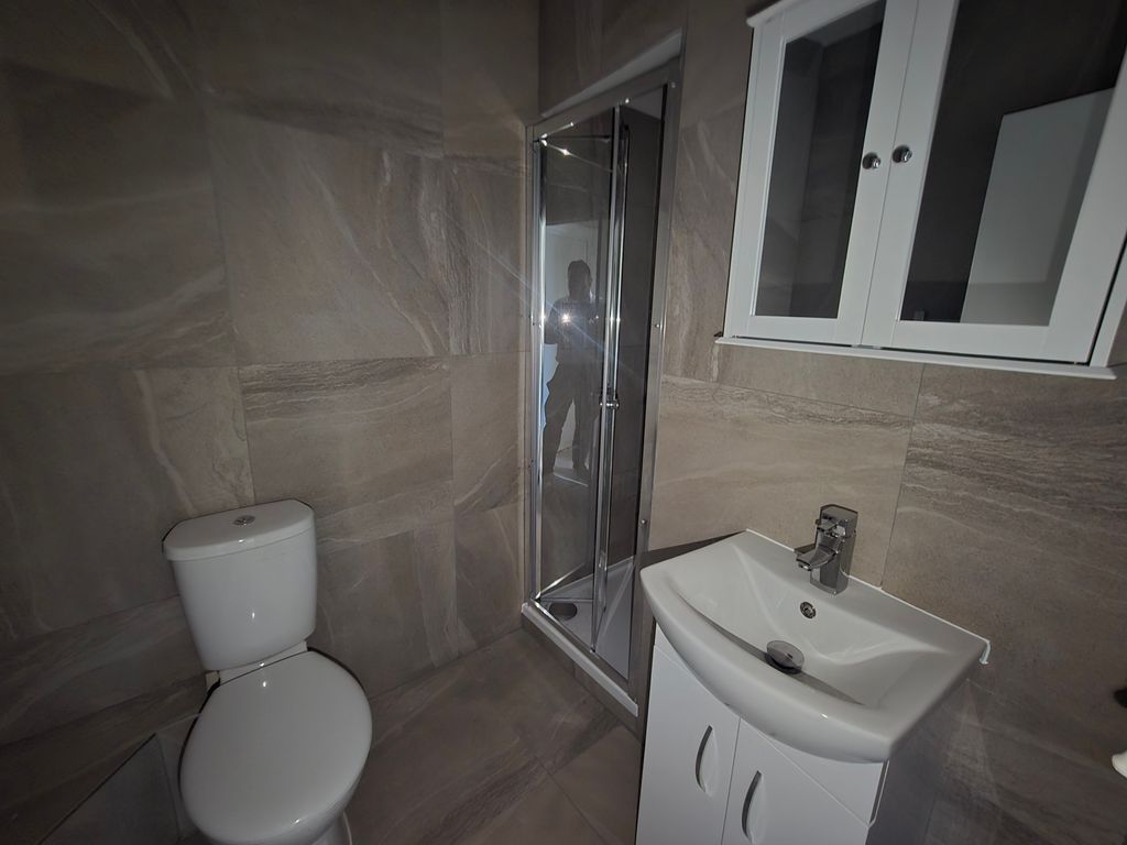 Property photo 3 of 3