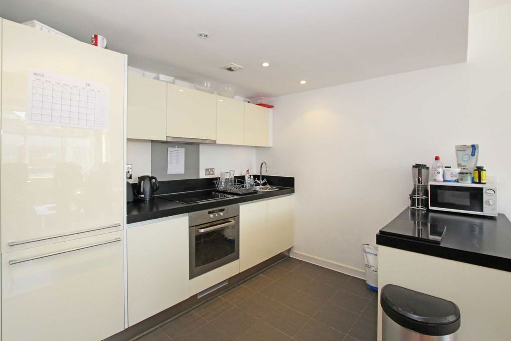 Property photo 3 of 4