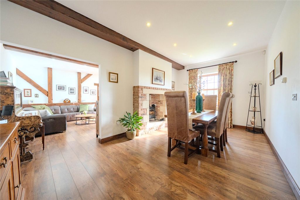 Property photo 3 of 23 Picture No. 20