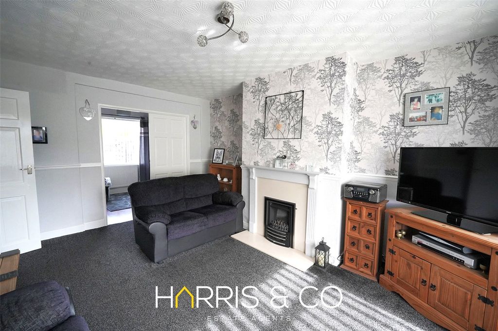 Property photo 3 of 15 Picture No. 05