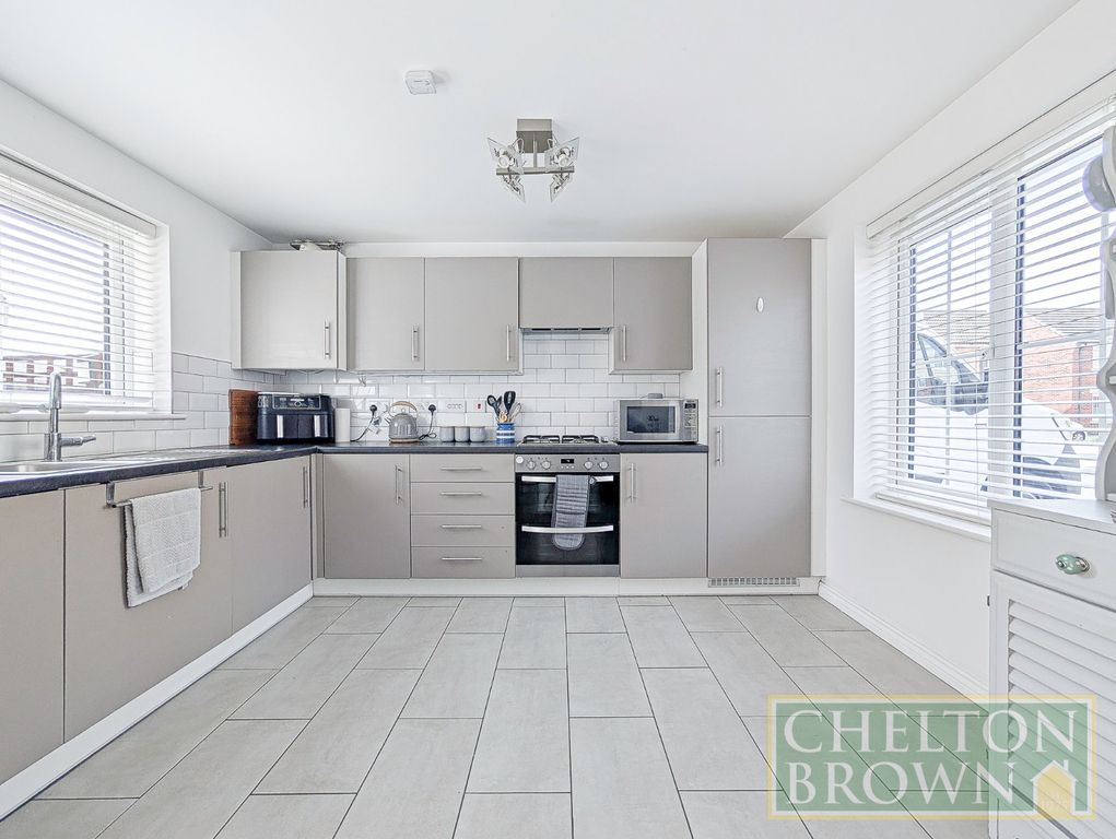 Property photo 2 of 43 Kitchen &amp; Diner