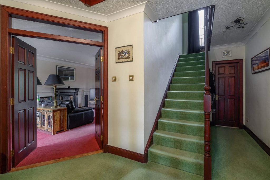 Property photo 3 of 33 Hall