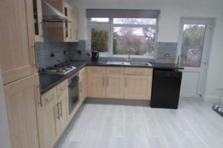 Property photo 2 of 13 Kitchen