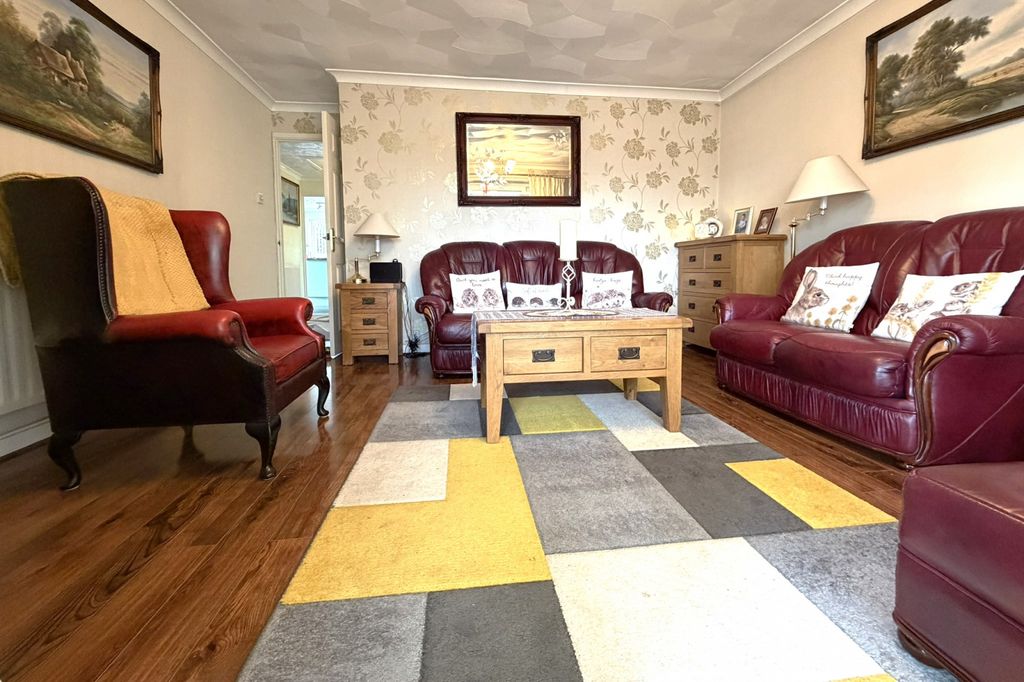Property photo 2 of 15 Gallery