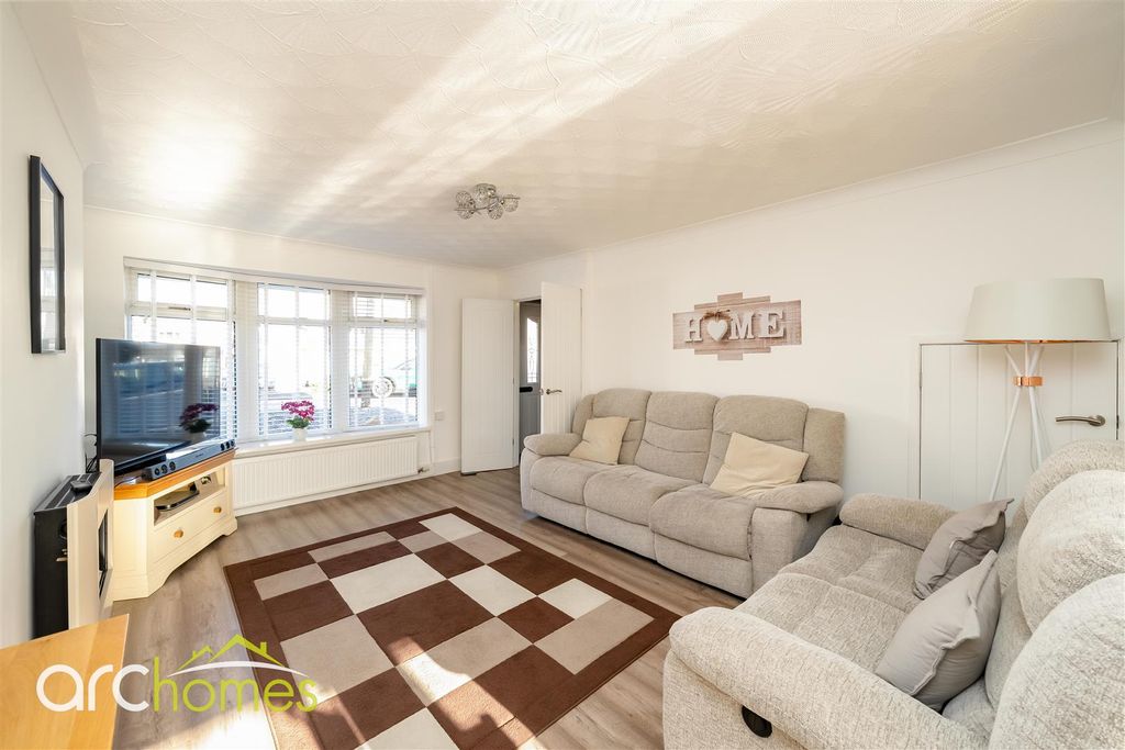 Property photo 2 of 27 Dsc05158-Edit.Jpg