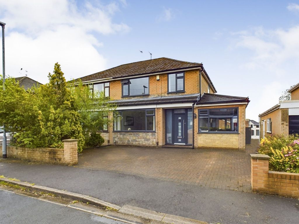 Property photo 1 of 31
