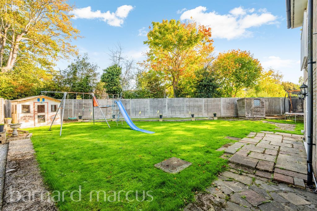 Property photo 2 of 14