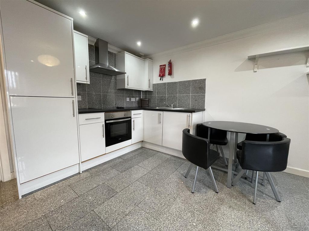 Property photo 2 of 6 Img_2561.Jpg