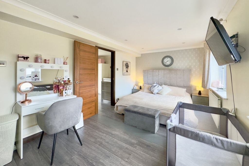 Additional image 14 of 6 bed detached house for saleRothesay Road, Bournemouth BH4