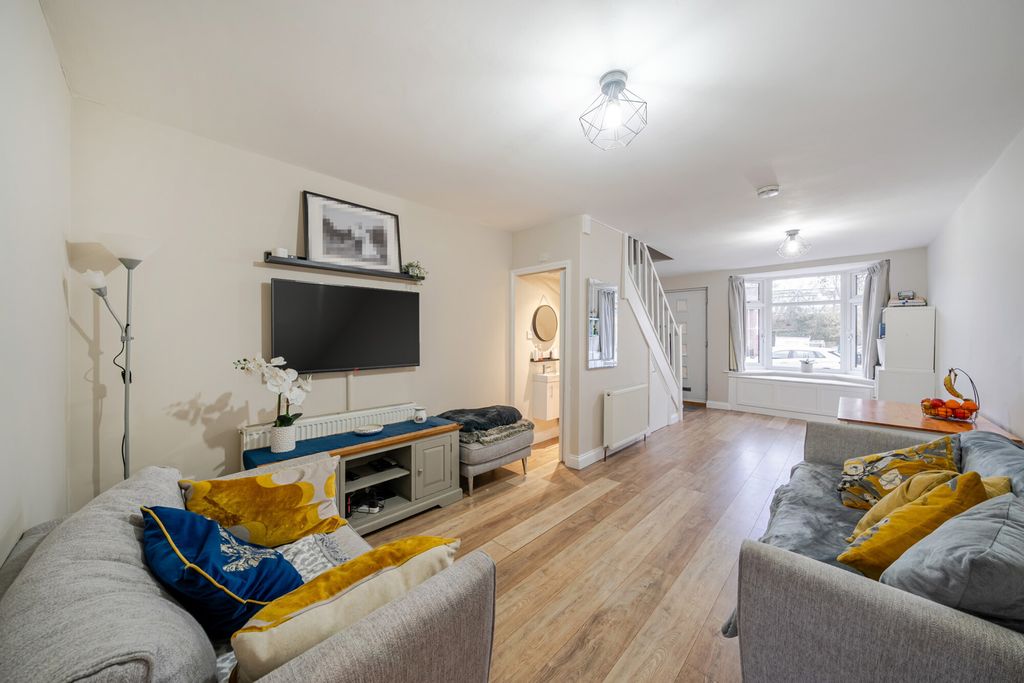 Property photo 2 of 22 1405860-18-698B02...