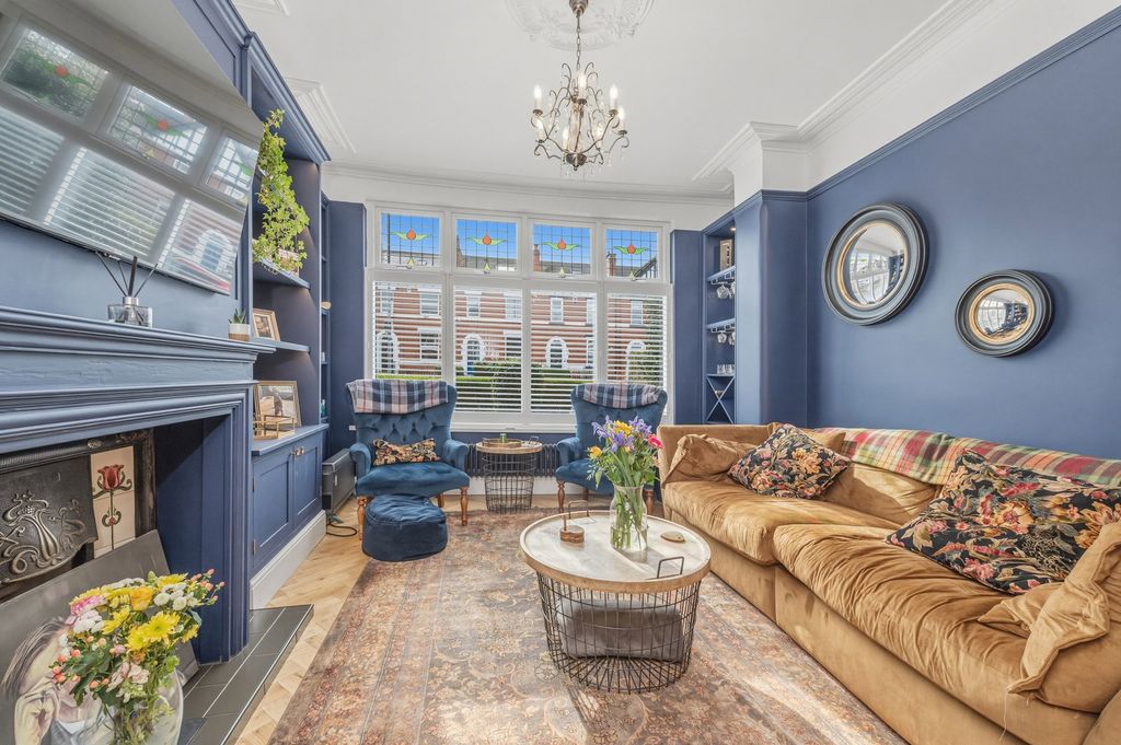 Property photo 2 of 14