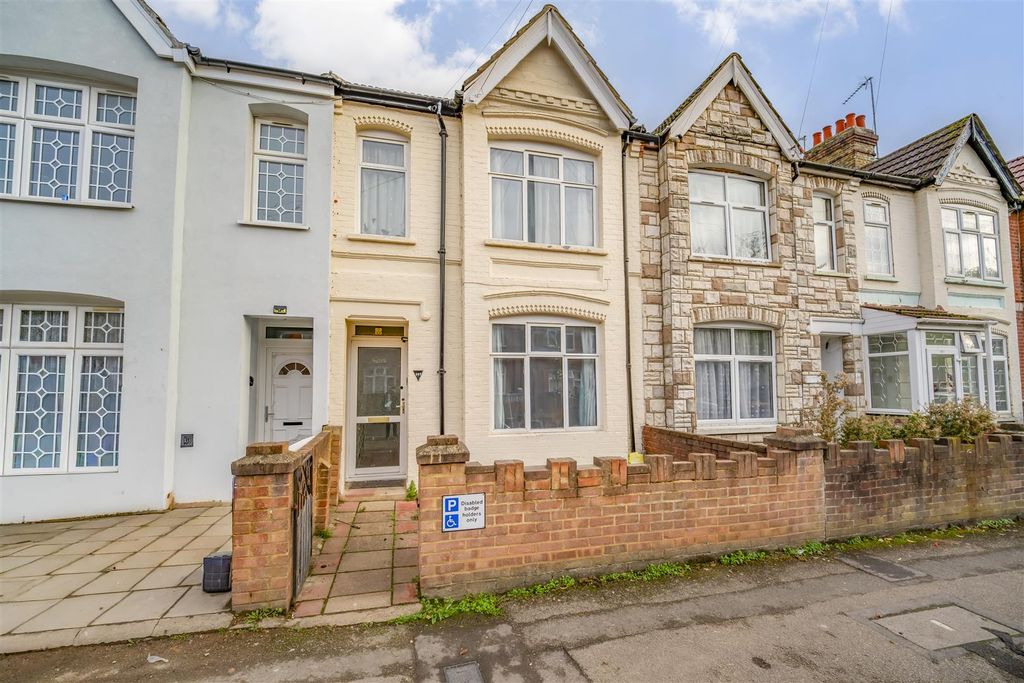 Property photo 1 of 14 Externals3.Jpg