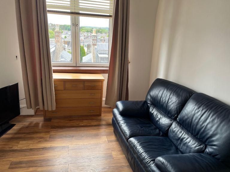 Property photo 1 of 3