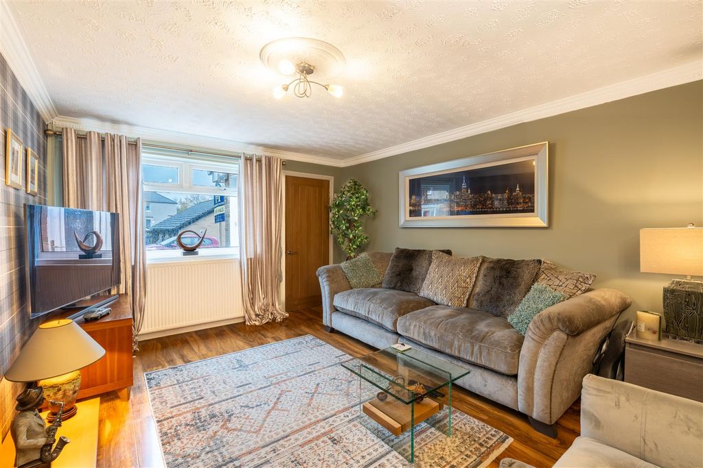 Property photo 3 of 14 Lounge-2.Jpg