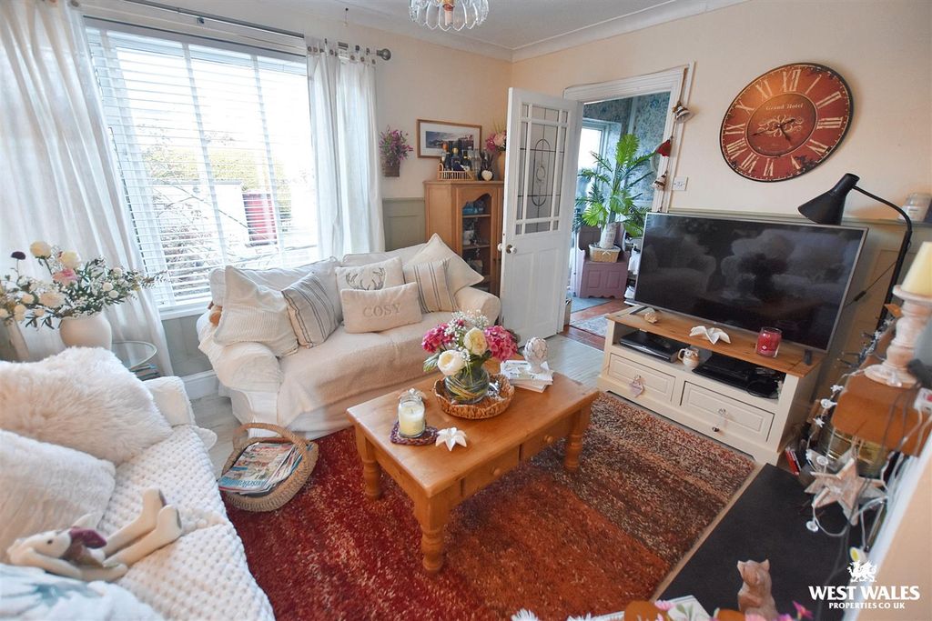 Property photo 2 of 19 9 (20).Jpg