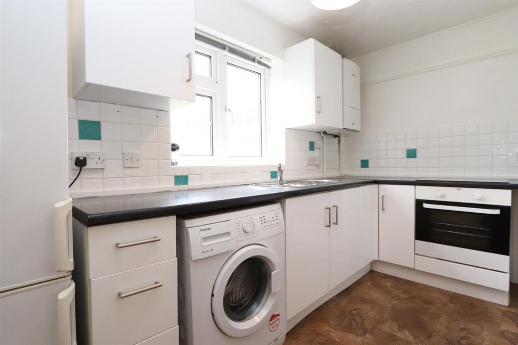 Property photo 3 of 9 Img_2569.Jpg