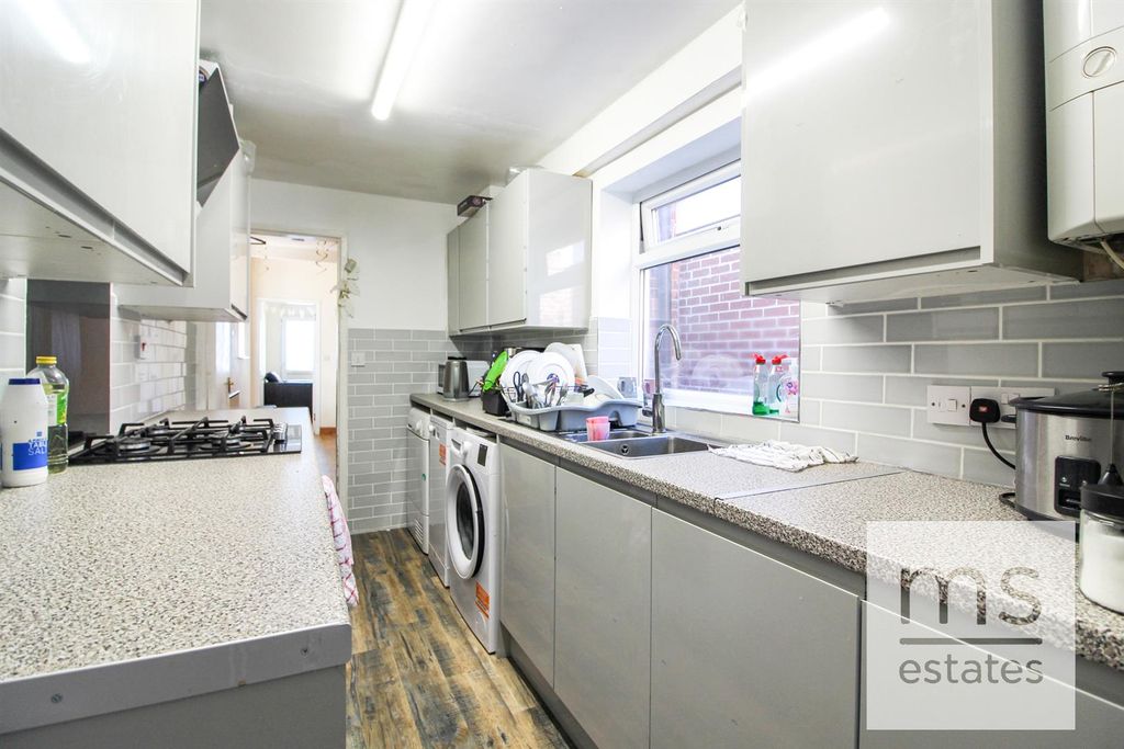 Property photo 3 of 17 Img_2196.Jpg