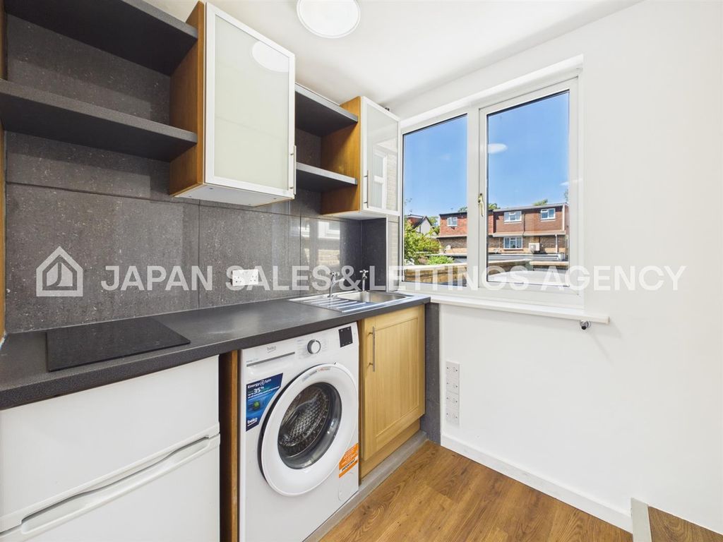 Property photo 1 of 4 Cam04401G0-Pr0152-Still010.Jpg